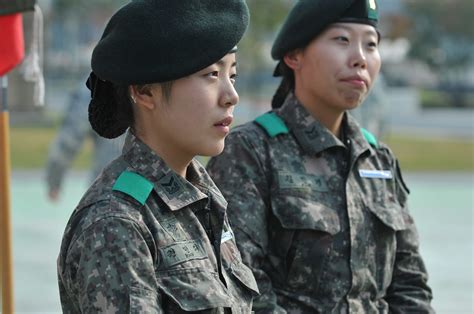 first female south korean soldiers earn coveted expert infantryman badge article the united