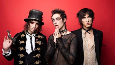 Emerson barrett remington leith sebastian danzig. Palaye Royale Release New Video For Hang On To Yourself ...