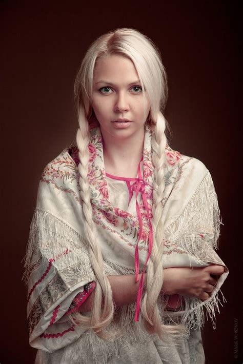 russian shawl pavlovsky posad babushka russian shawl called berry european costumes shawls