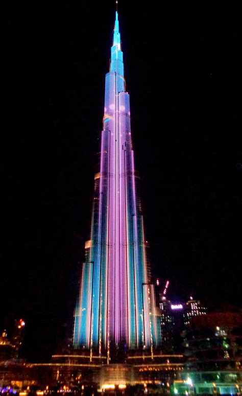 Stunning Laser And Light Show At Burj Khalifa