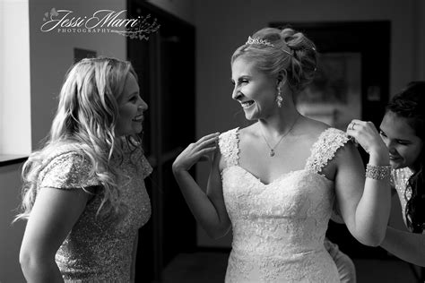 Getting Ready Photos From Your Destination Wedding Photographer
