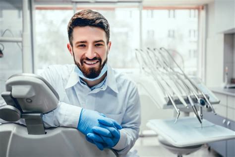 What To Look For In A Good Dentist West 10th Dental