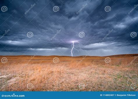 166 Lightning Tornadoes Stock Photos Free And Royalty Free Stock Photos