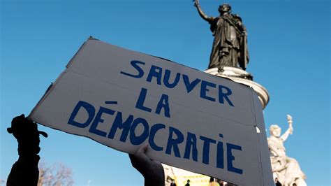 Démocratie La France Bascule Dans Lobscurité