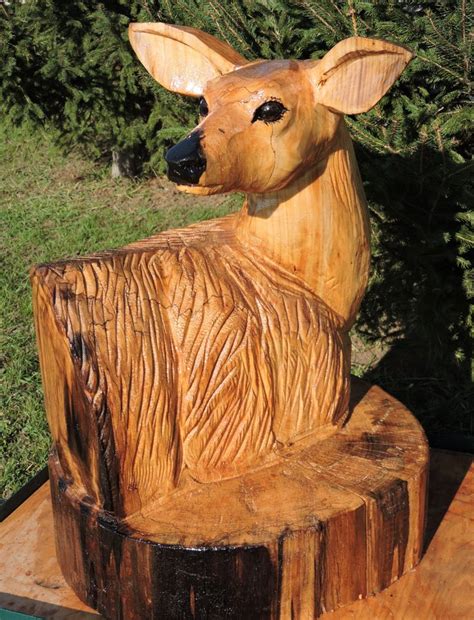 Doe Deer Chainsaw Carving Chainsaw Art Animals Yard Decoration