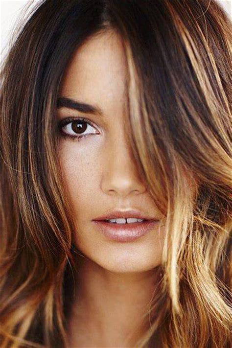 The cause of brown skin spots is when the upper layer of the skin (epidermis) has a basal layer, which contains pigment cells containing melanin that gives color to the skin. 16 Great Highlighted Hairstyles for 2015 - Pretty Designs