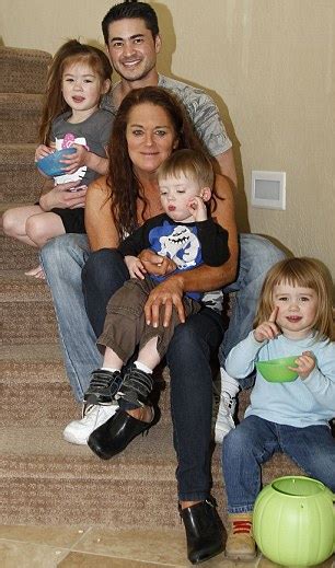 Pregnant Man Thomas Beatie Split From Wife Nancy After Nine Years