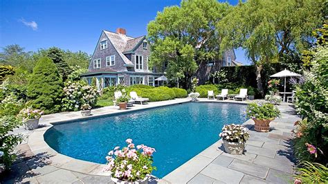 You can find home and garden tv programs online on hgtv. 'Grey Gardens' home is for sale — and it looks so much ...