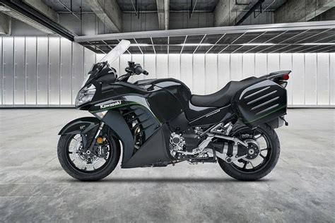 Kawasaki Gtr 1400 2022 Motorcycle Exterior Image 01