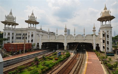 Built in 1911, the kl railway station exemplifies the moorish architecture that was popular with british colonials at the time. 14 Beautiful Colonial Buildings In Malaysia That Look ...