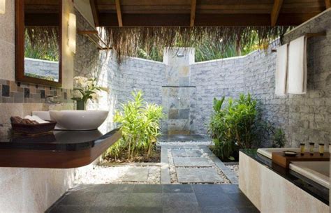 You can take this idea one step further than having an outdoor living or dining room. 20 Amazing Indoor/Outdoor Bathroom Ideas