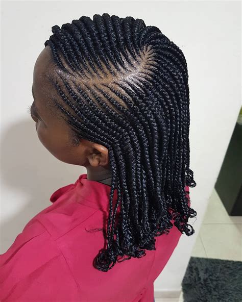 The entire look makes the hair voluminous. 55 Latest Ghana Weaving Hairstyles In Nigeria 2020 - Oasdom