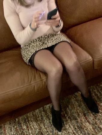 Milf Wife Of Friend Showing Stocking Tops Porn Gallery 320758064