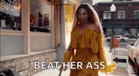 Beyonce Bat Gif Beyonce Bat Beat Her Ass Discover Share Gifs