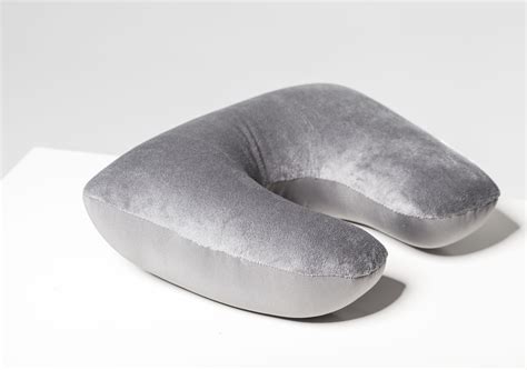 Best Travel Neck Pillows For Sleeping On A Plane