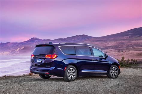 Colorado Car Guide First Drive 2017 Chrysler Pacifica Hybrid
