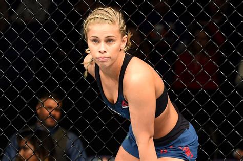 Ufc Stunner Paige Vanzant Poses For Sports Illustrated Swimsuit Edition