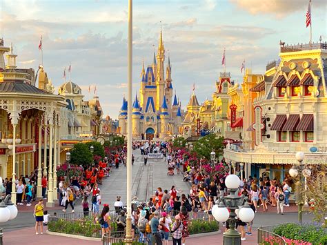 Walt Disney World Resort Cancelling Reservations Through May 31 Due To