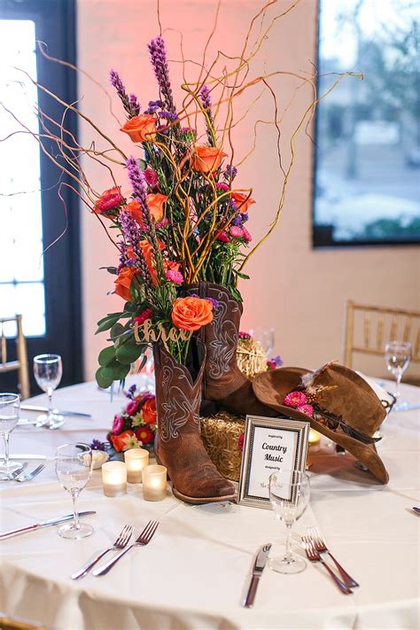 A burlap bag filled with texas goodies, sure to please anyone. Texas Themed Gala | Western Themed Gala (With images ...