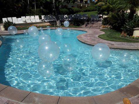 Want Bubbles In Your Pool This Is So Cool Contact Ballonzilla For