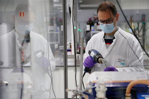 Scientists Hope Theyre Closing In On A Cure For Covid 19 Pbs Newshour