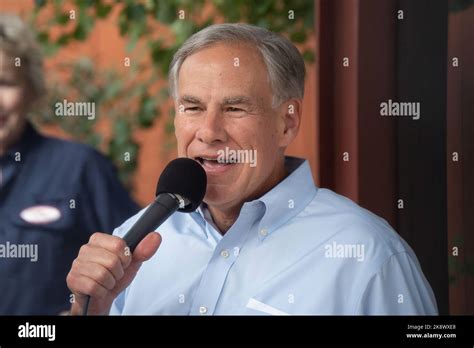 Greg Abbott Campaign Hi Res Stock Photography And Images Alamy