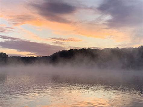 Right in the middle of wisconsin dells. wi-river - Cedar Lodge & Settlement