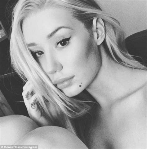 Iggy Azalea Accused Of Getting Butt Implants After Instagram Selfie Of
