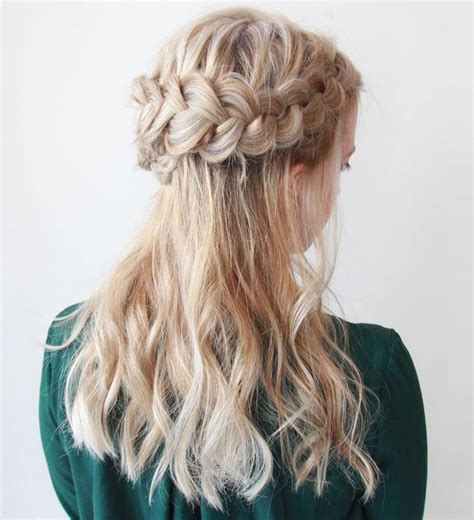 50 Half Updos for Your Perfect Everyday and Party Looks | Half up half down hair prom, Half 