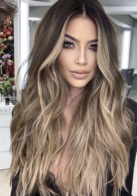 Bronde Foliage Brown Hair With Blonde Highlights Brown Hair Balayage Hair Color Balayage