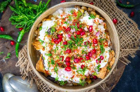 Tasty And Delicious Matar Samosa Chaat Pakistani Food Recipe