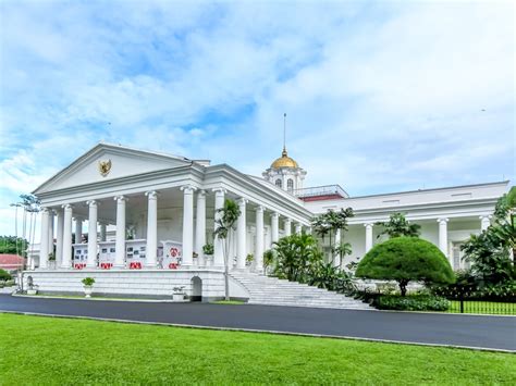 Gedung Istana Merdeka Homecare24