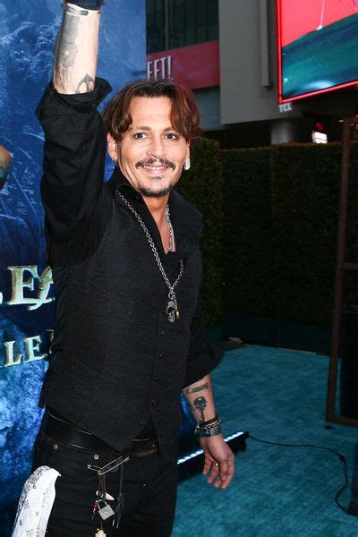 Johnny Depp Photos Photos Premiere Of Disneys Pirates Of The