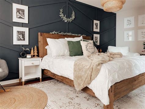 Large Master Bedroom With Black Accent Wall Soul And Lane