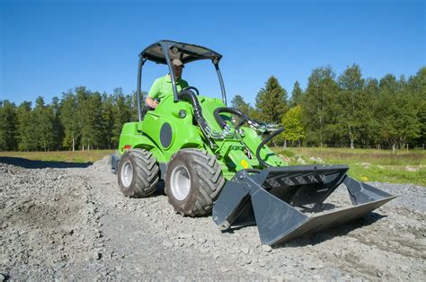 4 In 1 Bucket For Mini Loaders Avant Equipment