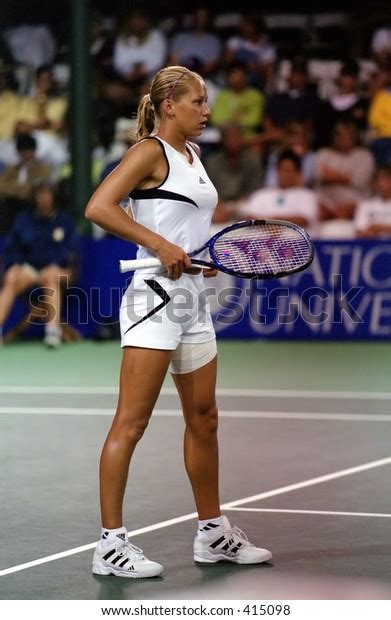 Anna Kournikova Jugando Tenis Conhece Anna Kournikova A Tenista Mais