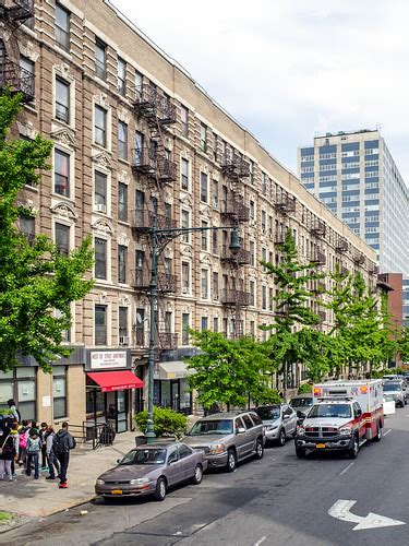 West 135th Street Apartments Harlem Ny Gerald Lau Flickr