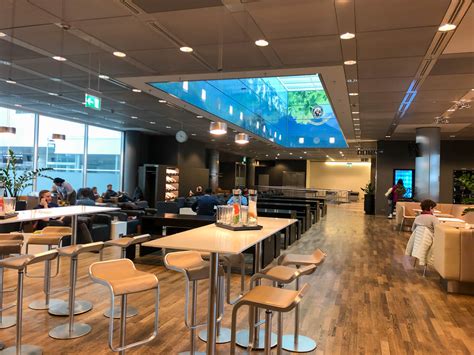 Review Lufthansa Business Lounge München G28