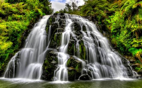 Beautiful Cascada Waterfall 2431