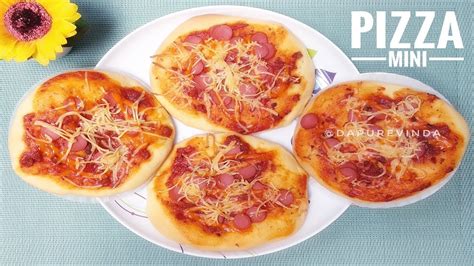 Buatlah cakwe terlebih dahulu yaitu jadikan satu adonan kering lalu mix dengan low speed (saya pakai mixer). Resep dan Cara Membuat Pizza Mini Simple - YouTube