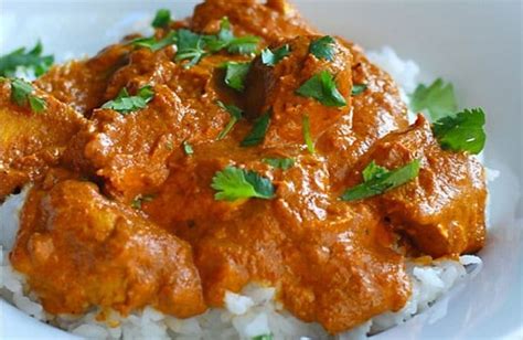 Chicken tikka masala is composed of chicken tikka, boneless chunks of chicken marinated in spices and yogurt that are roasted in an oven, served in a creamy curry sauce. Recette de Poulet Tikka Masala Gourmande et Facile à Réaliser