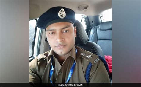 Fake Ips Officer Duped Delhi Woman Of 1 Rs Lakh Stalked Her Police