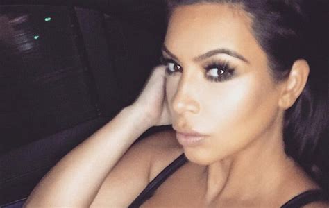 Kim Kardashian Η πολύ προκλητική Selfie λίγο πριν τον τοκετό Γόβα