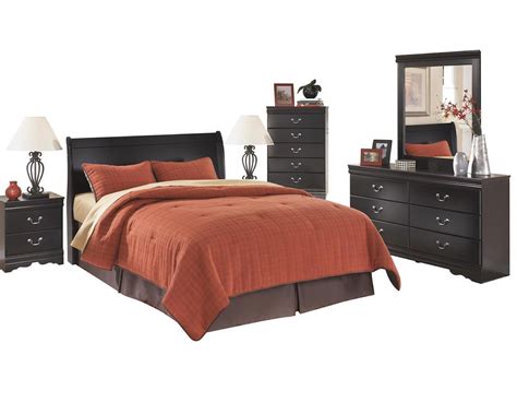 The huey vineyard bedroom set is the epitome of traditional decor. Ashley Huey Vineyard 6PC E King Sleigh Headboard Bedroom ...
