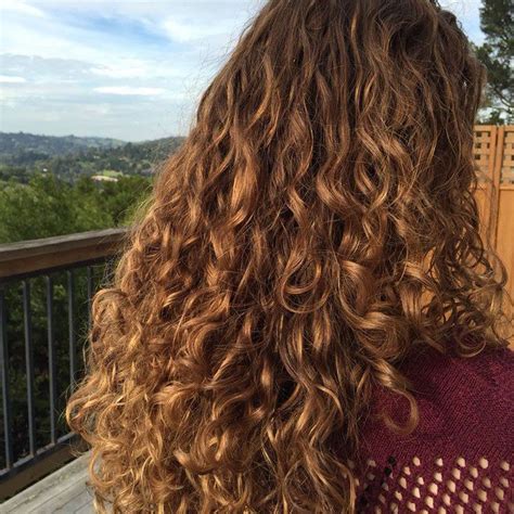 curly hair tips and best curly hairstyles for women in 2020 curly hair styles naturally curly