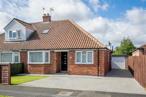 Heslington Croft Fulford York 3 Bed Semi Detached Bungalow For Sale