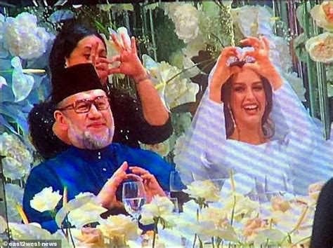 Taking to instagram on wednesday sultan of kelantan sultan muhammad v, 50, has divorced his wife, former russian beauty pageant contestant rihana oksana voevodina, 26, after a. Russian beauty queen marries Malaysia's Sultan Muhammad V ...