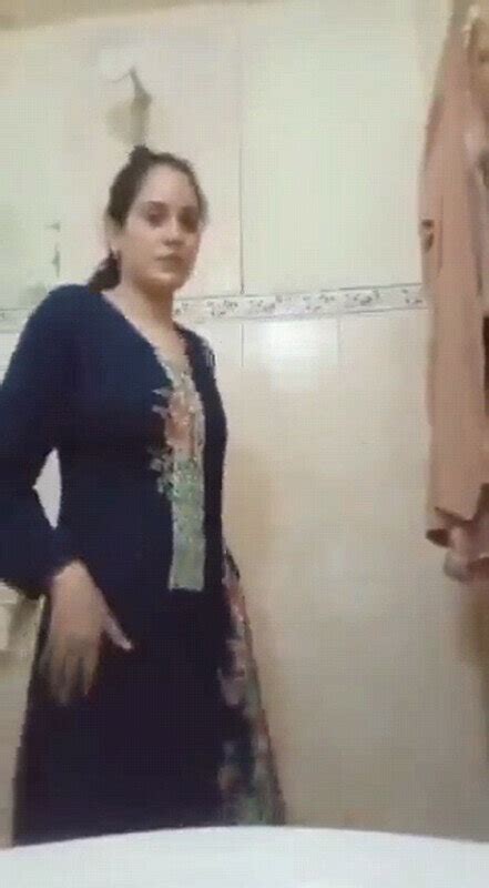 Striping Suit In Bathroom And Showing Desi New Videos Hd Sd
