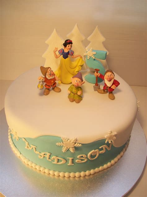 Snow White Cake 195 Temptation Cakes Temptation Cakes