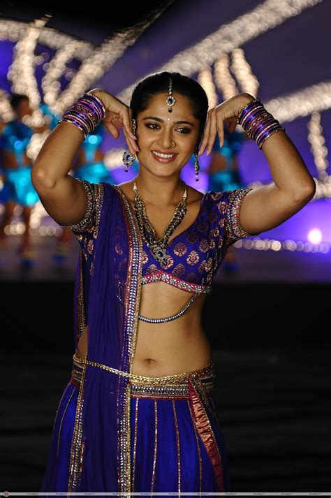 Baahubali actress anushka shetty has reportedly undergone liposuction surgery to reduce the fat around her hips and navel. MY COUNTRY ACTRESS: Actress Anushka Shetty Hot & Cute ...